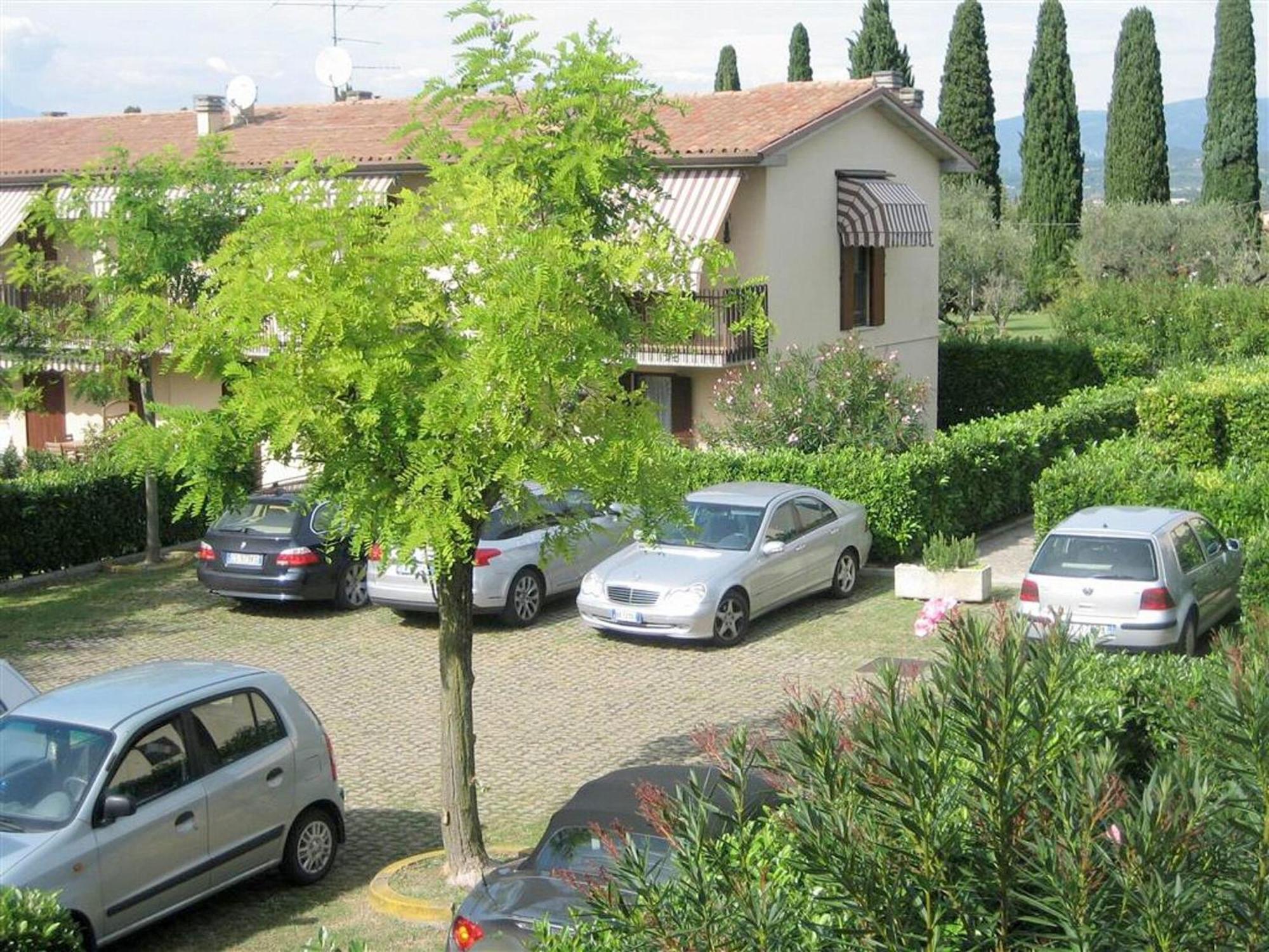 Enticing Holiday Home In Lazise With Swimming Pool Εξωτερικό φωτογραφία